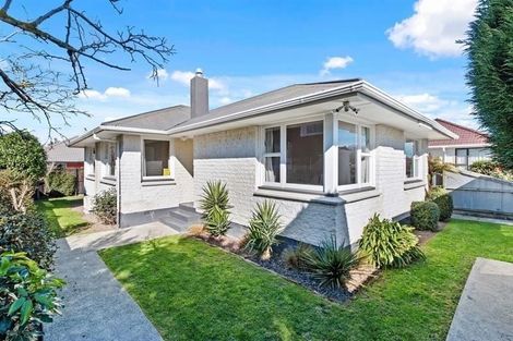 Photo of property in 74 Russley Road, Russley, Christchurch, 8042