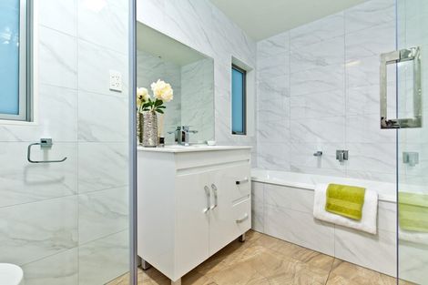 Photo of property in 285 Don Buck Road, Massey, Auckland, 0614