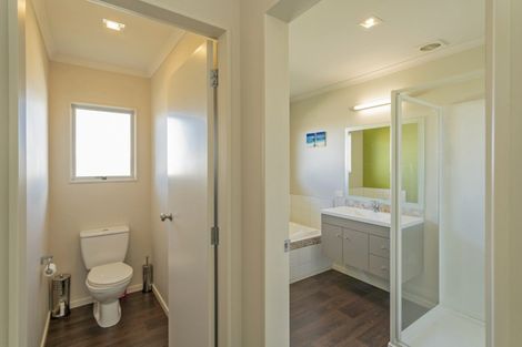 Photo of property in 14 Captain Wood Avenue, Whitianga, 3510