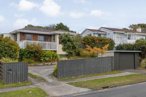 Photo of property in 124 Te Pene Avenue, Titahi Bay, Porirua, 5022