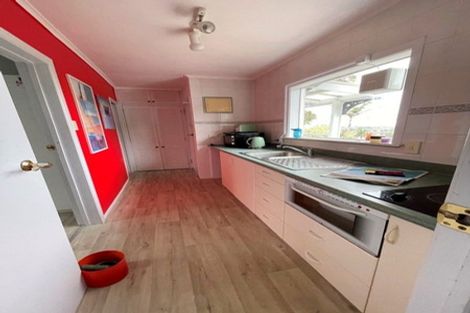 Photo of property in 1/831 Beach Road, Browns Bay, Auckland, 0630