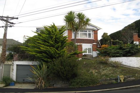 Photo of property in 43 Earls Road, Saint Clair, Dunedin, 9012