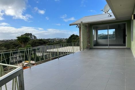 Photo of property in 53 Onewa Road, Northcote, Auckland, 0627