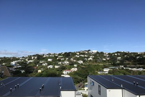 Photo of property in 56 Tiketike Way, Brooklyn, Wellington, 6021