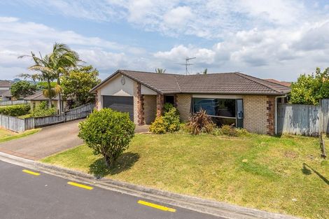 Photo of property in 4 Kalmore Place, Flat Bush, Auckland, 2016