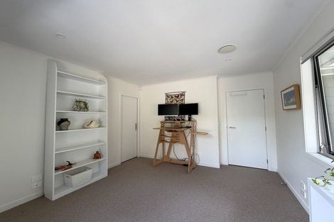 Photo of property in 63 Castleton Street, Birkdale, Auckland, 0626