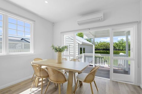 Photo of property in 158 Weston Road, St Albans, Christchurch, 8052