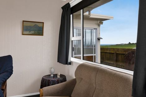 Photo of property in 82 Puriri Street, Hawera, 4610