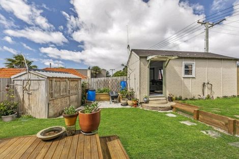 Photo of property in 1 Campbell Road, Mount Maunganui, 3116