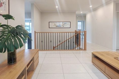 Photo of property in 4 Montrose Terrace, Mairangi Bay, Auckland, 0630