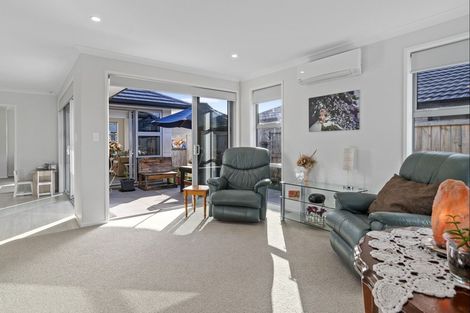 Photo of property in 41 Awataha Crescent, Pyes Pa, Tauranga, 3110