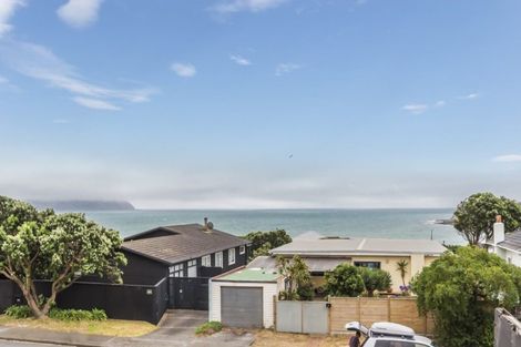 Photo of property in 37 Tireti Road, Titahi Bay, Porirua, 5022