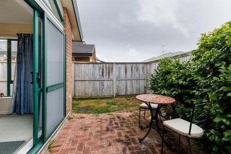 Photo of property in Miramar Villas, 6u7 Brussels Street, Miramar, Wellington, 6022