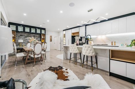 Photo of property in 21 Black Shed Road, Flat Bush, 2019