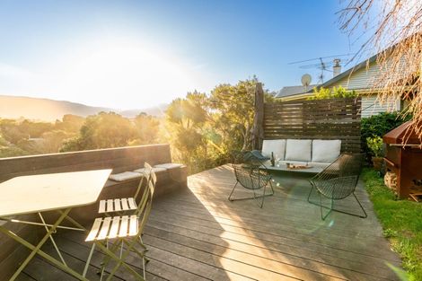 Photo of property in 12 Highland Crescent, Wadestown, Wellington, 6012