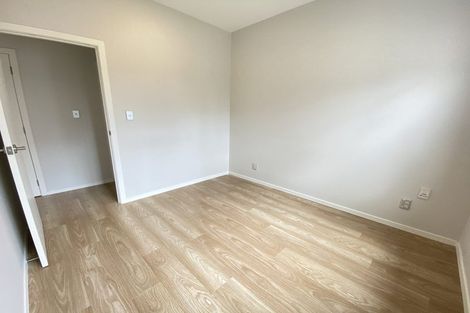 Photo of property in 5 Tawa Road, Te Atatu Peninsula, Auckland, 0610