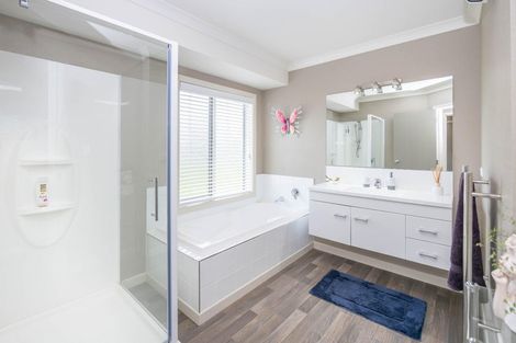 Photo of property in 37 Riverside Way, Ngaruawahia, Huntly, 3771