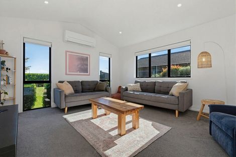 Photo of property in 22 Tauroa Drive, Tuakau, 2121