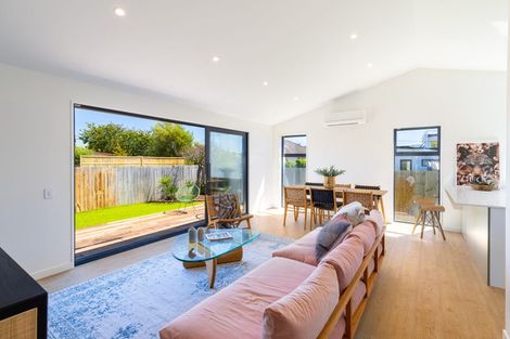 Photo of property in 98a Willryan Avenue, New Brighton, Christchurch, 8083