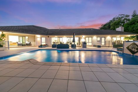Photo of property in 7 Burgundy Park Avenue, Henderson, Auckland, 0612