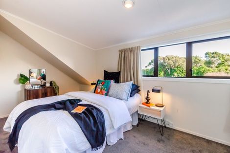 Photo of property in 28 Forest Road, Raumati South, Paraparaumu, 5032