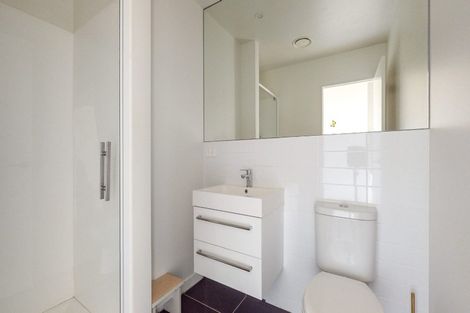 Photo of property in 15/2u Stone Street, Miramar, Wellington, 6022