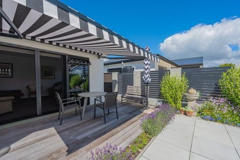 Photo of property in 49 Calder Way, Seaward Bush, 9871