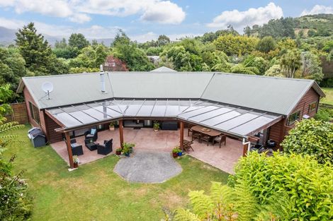 Photo of property in 38 Emerald Hill Drive, Birchville, Upper Hutt, 5018