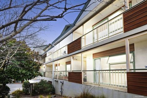Photo of property in 28/8u Girton Terrace, Mount Cook, Wellington, 6021