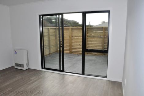 Photo of property in 14/9u Surrey Street, Tawa, Wellington, 5028