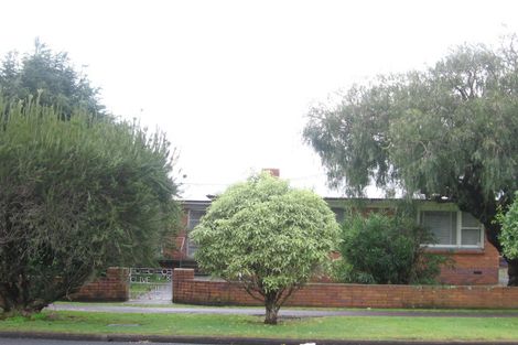 Photo of property in 8 Opaheke Road, Papakura, 2110