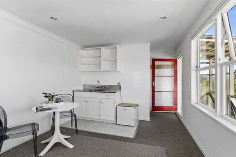 Photo of property in 13 Angus Avenue, Berhampore, Wellington, 6023