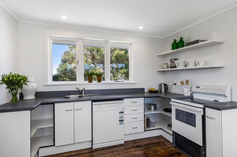 Photo of property in 40 Rosier Road, Glen Eden, Auckland, 0602