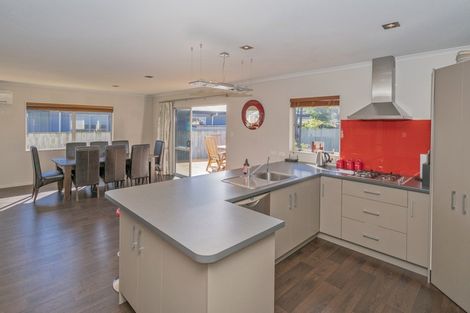 Photo of property in 14 Captain Wood Avenue, Whitianga, 3510