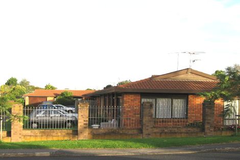 Photo of property in 15b Roberts Road, Te Atatu South, Auckland, 0610