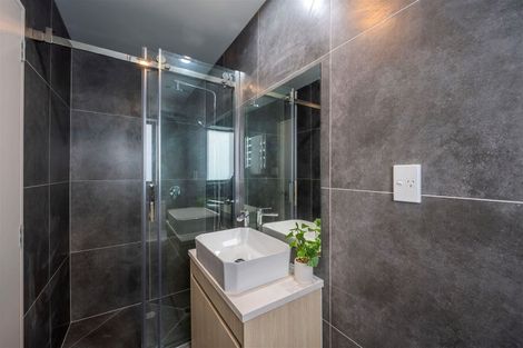 Photo of property in 49b Golf Road, New Lynn, Auckland, 0600