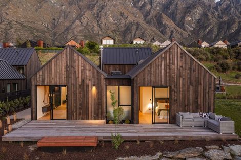 Photo of property in 9 Mckenzies Shute, Jacks Point, Queenstown, 9371