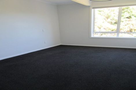 Photo of property in 12 Vista Crescent, Maoribank, Upper Hutt, 5018