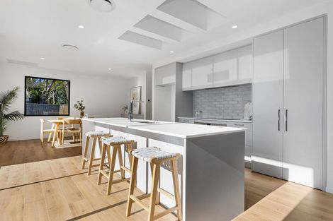 Photo of property in 1/29 Wrights Road, Addington, Christchurch, 8024