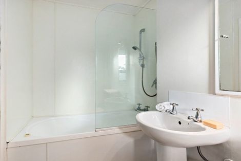 Photo of property in 52u1 Russell Terrace, Berhampore, Wellington, 6023