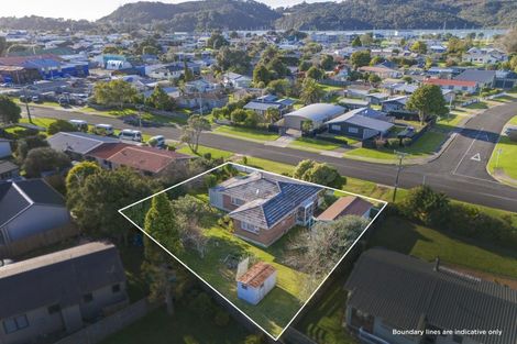 Photo of property in 28 Cook Drive, Whitianga, 3510