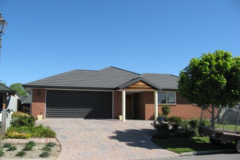 Photo of property in 33 Cumberland Place, Kaiapoi, 7630