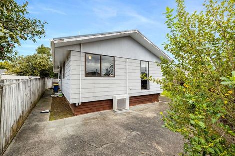 Photo of property in 63c/1 Colwill Road, Massey, Auckland, 0614