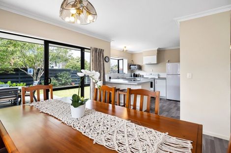 Photo of property in 10 Golf Road, Mount Maunganui, 3116