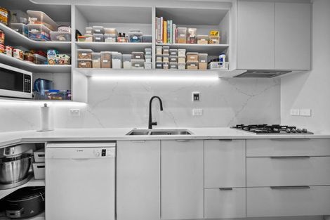 Photo of property in 1 Iti Place, Parklands, Christchurch, 8083