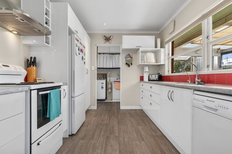 Photo of property in 247a Ngatai Road, Otumoetai, Tauranga, 3110