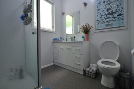 Photo of property in 140 Glenmore Street, Northland, Wellington, 6012