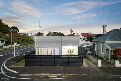 Photo of property in 602 Cochrane Street, Thames, 3500