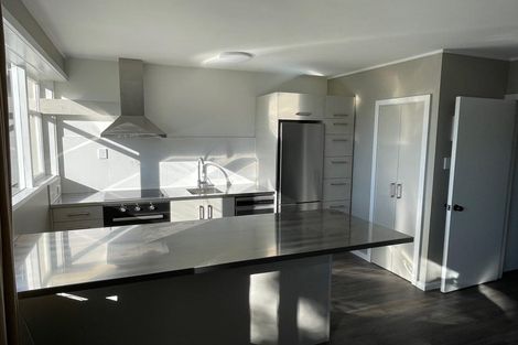 Photo of property in 4 Raroa Road, Kelburn, Wellington, 6012