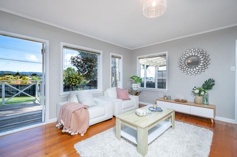 Photo of property in 82 Rosier Road, Glen Eden, Auckland, 0602